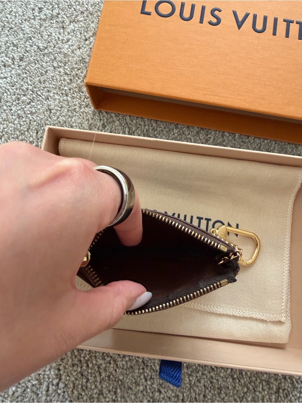 Louis Vuitton Monogram Key Pouch w/ Box, Dust Bag - Picture 4 of 6